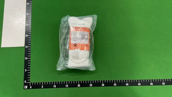 White And Black Low-Cut Ankle Socks — warehouse QC photo 2