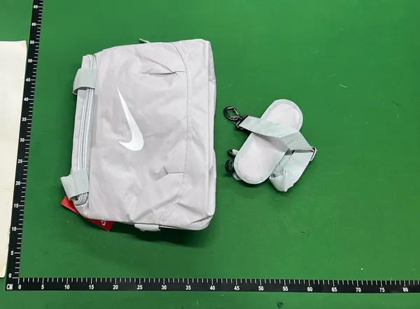 Black Duffle Gym Bag With Shoulder Strap — warehouse QC photo 6