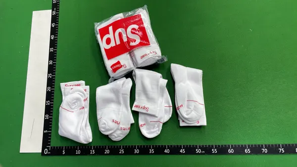 White Ribbed Cushion Crew Socks 4-Pack — warehouse QC photo 3