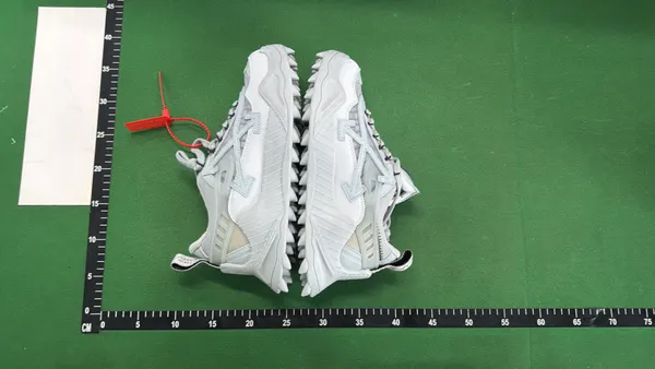 Cream Chunky Trail Sneakers With Arrow Print — warehouse QC photo 5