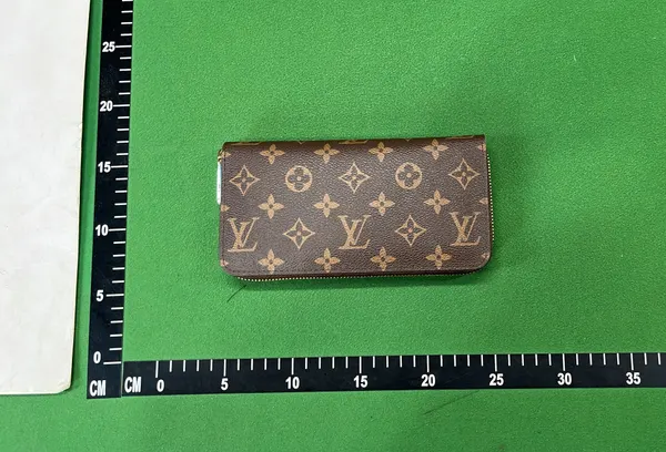 Black Patterned Zip-Around Long Wallet — warehouse QC photo 2