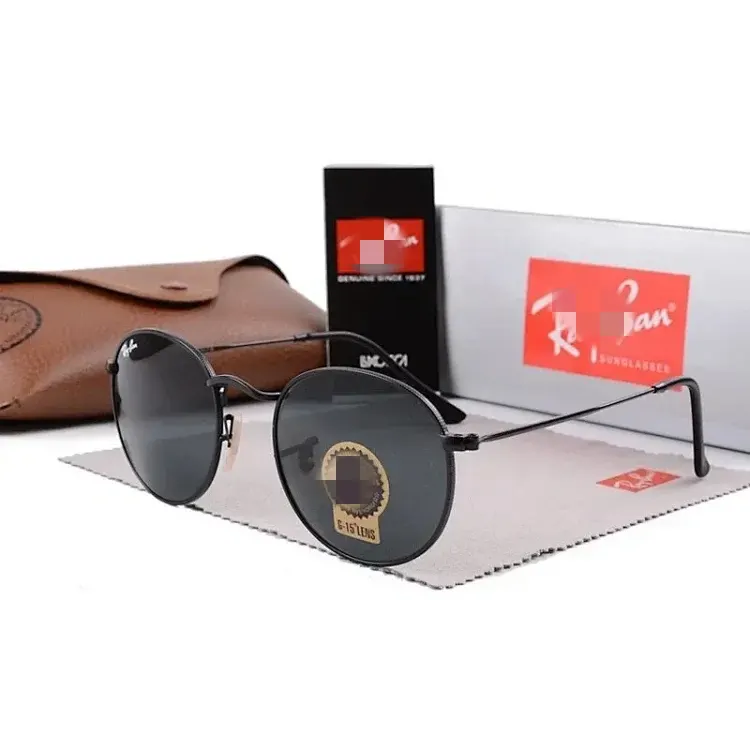 Round Metal Frame Sunglasses With Dark Lenses — merchant catalogue photo
