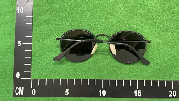 Round Metal Frame Sunglasses With Dark Lenses — warehouse QC photo 2
