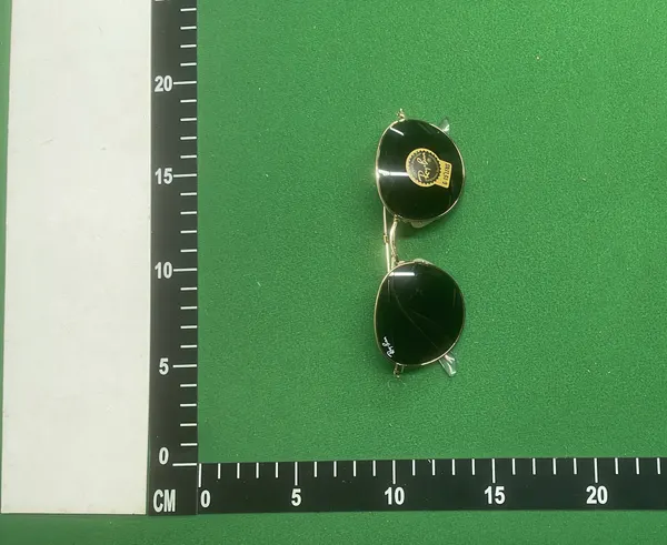 Round Metal Frame Sunglasses With Dark Lenses — warehouse QC photo 4