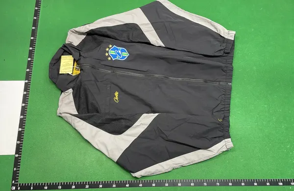 Black Colorblock Track Jacket And Pants Set — warehouse QC photo 2