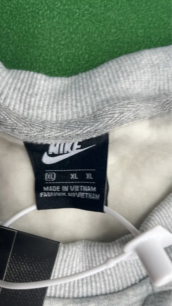 Cream Crewneck Sweatshirt With Embroidered Chest Logo — warehouse QC photo 1