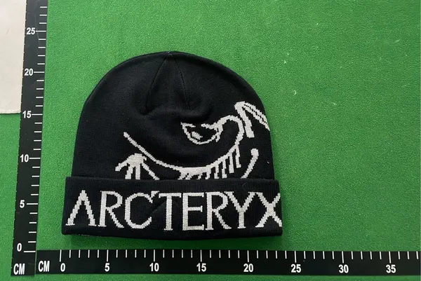 Black Jacquard Knit Cuffed Beanie (Khaki) — warehouse QC photo 3