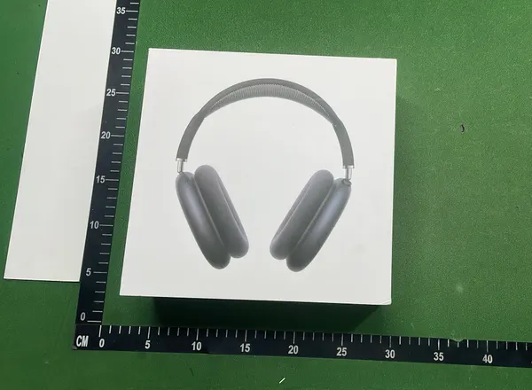 Grey Padded Over Ear Headphones — warehouse QC photo 4