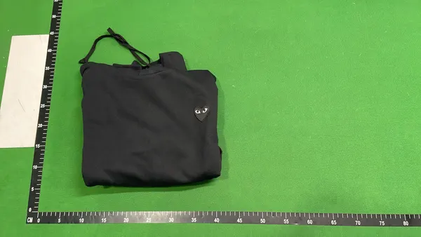 Pullover Hoodie With Small Heart Chest Patch — warehouse QC photo 4