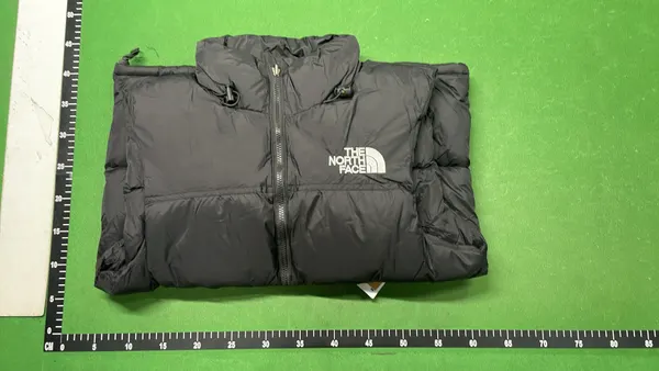 Colorblock Puffer Vest With Stand Collar — warehouse QC photo 4