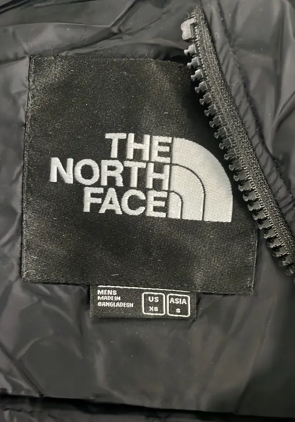 Colorblock Puffer Vest With Stand Collar — warehouse QC photo 5