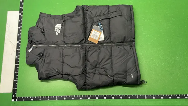 Colorblock Puffer Vest With Stand Collar (White) — warehouse QC photo 2