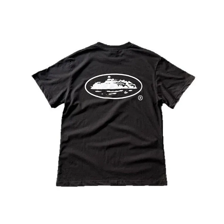 Black T-Shirt With Oval Island Back Print — merchant catalogue photo
