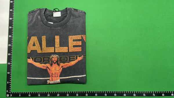 Vintage-Wash Photo Graphic Boxy Tees — warehouse QC photo 4